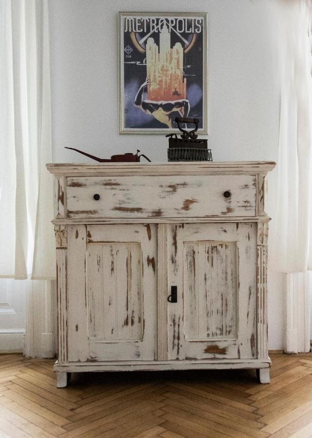 Jozsefh Apartament *